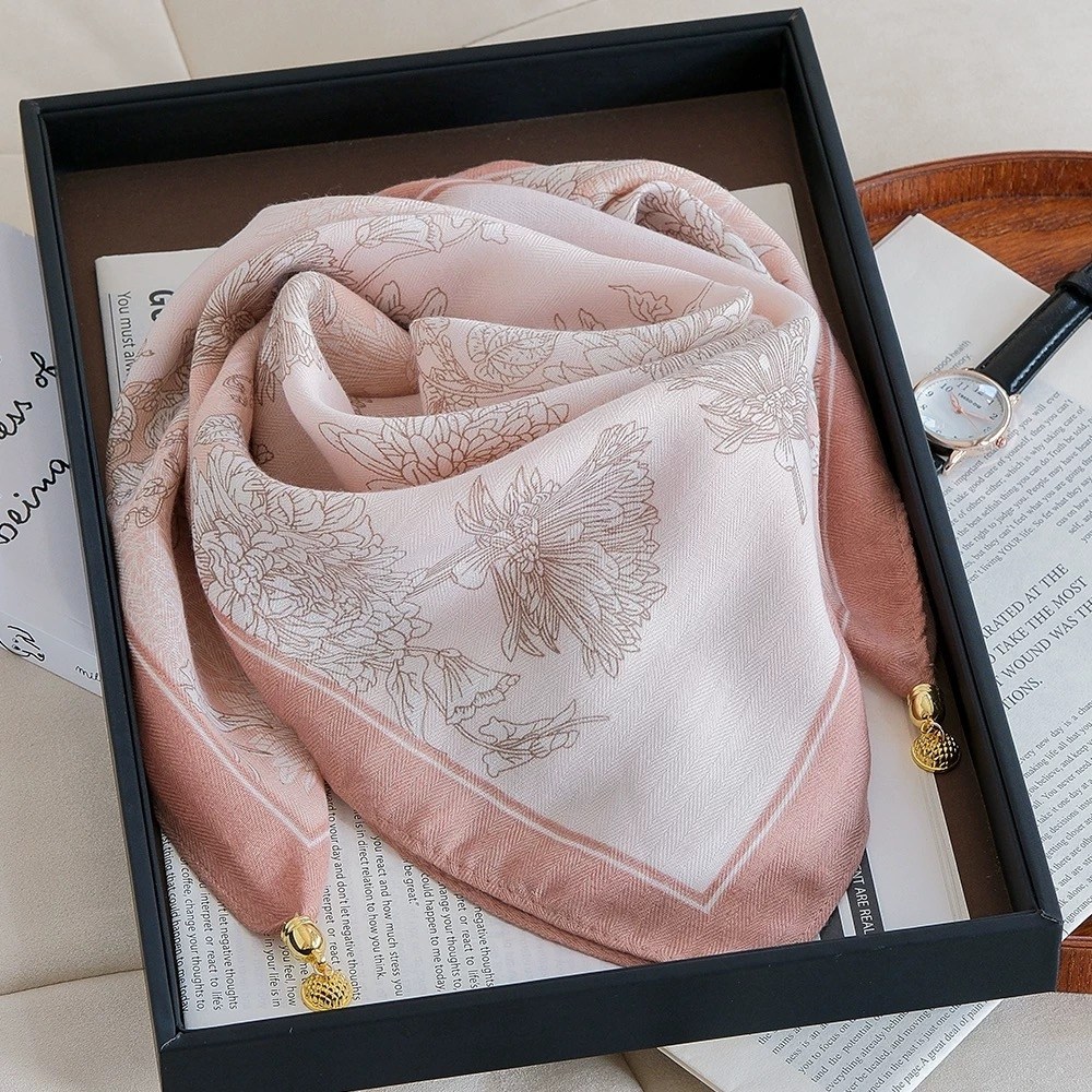 шарф платок женский,шарфы для женщин,шелковый шарф,платки женские,треугольный шарф