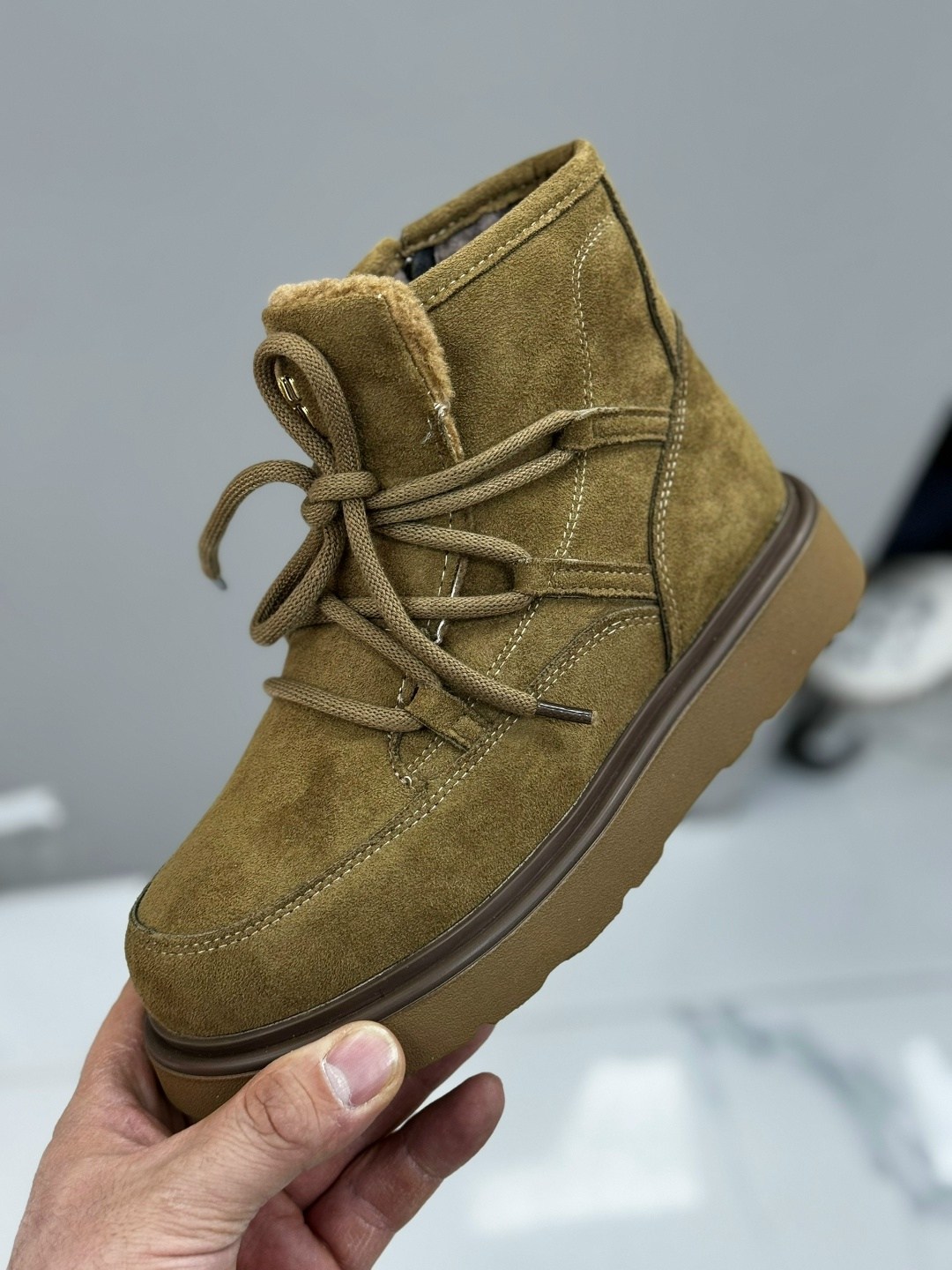 угги женские,зимняя женская ,,зимняя ,женская