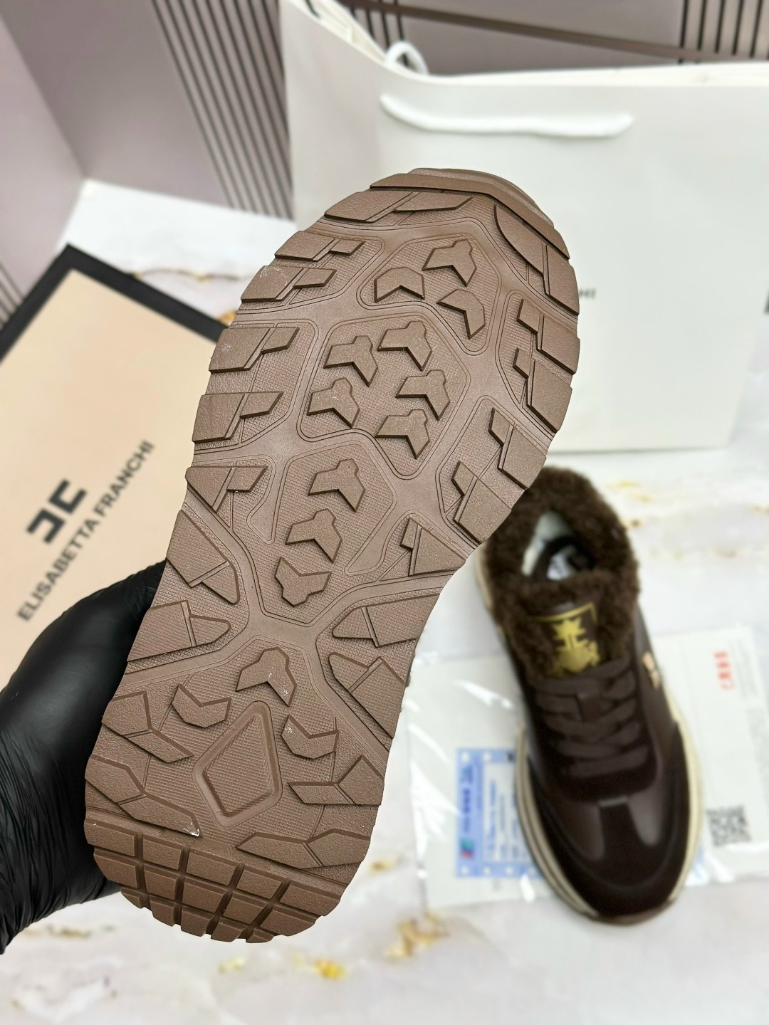 кроссовки зимние женские,зимние кроссовки,женские зимние кроссовки с мехом,кроссовки женские,