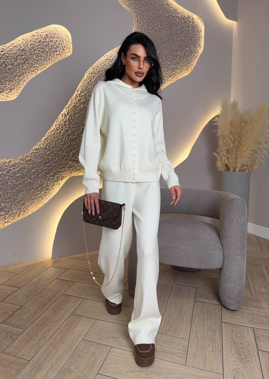 костюмы брючные,костюм с брюками,трикотажные костюмы,вязаные костюмы,женские костюмы