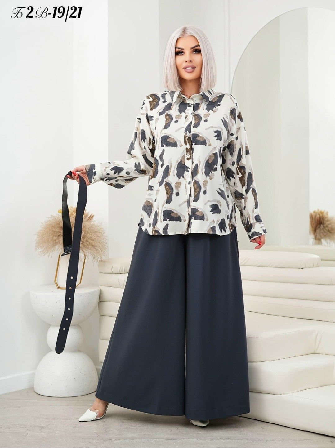 брюки широкие,костюмы женские брючные,женские костюмы,брючной костюм,костюмы классические