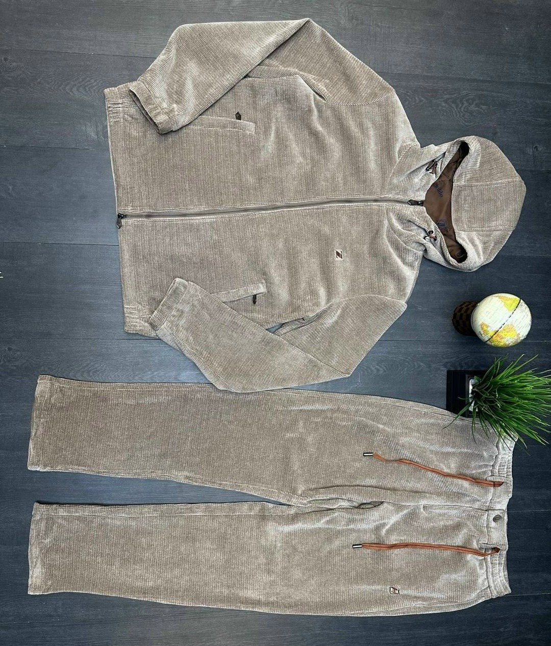 велюровый спортивная костюм,велюровые костюмы,велюровый спортивный костюм мужской,велюровый костюм мужской,мужские спортивные костюмы