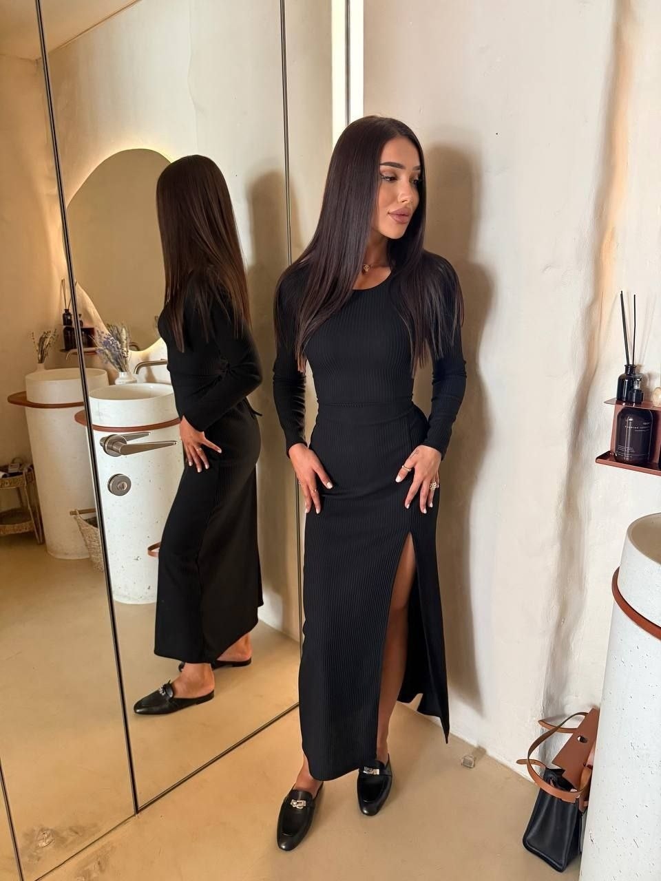 платье черное,элегантное платье,стильное платье,длинное платье с разрезом,облегающее платье