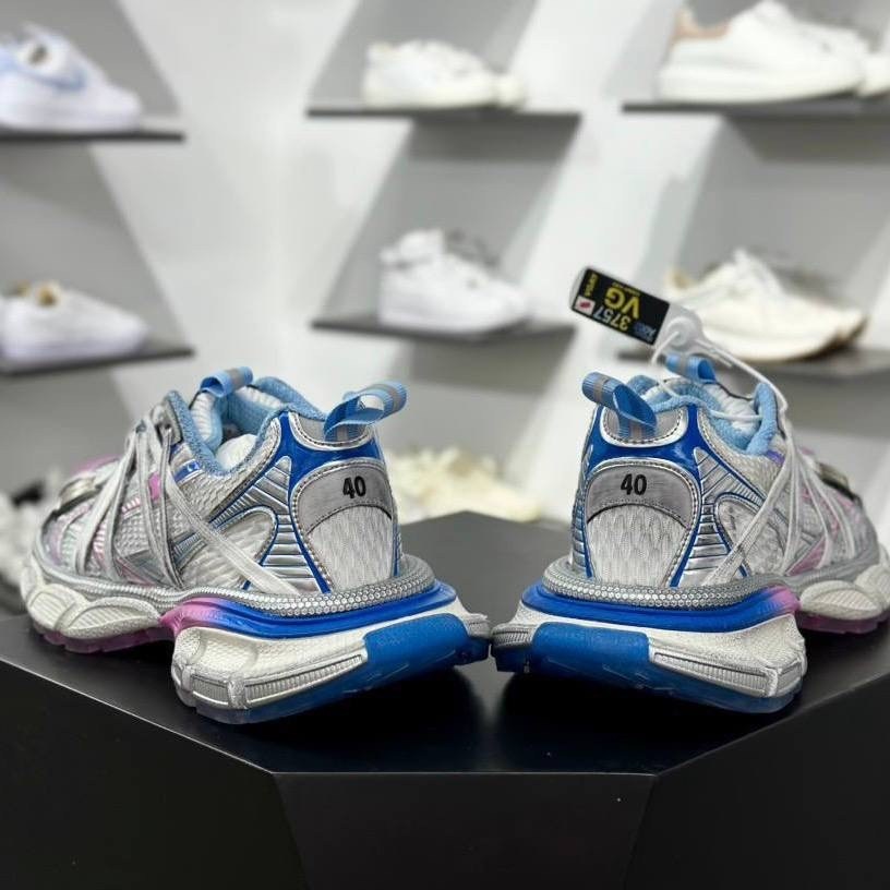 женские кроссовки balenciaga,кроссовки balenciaga,balenciaga 3 xl кроссовки,,кроссовки женские баленсиага