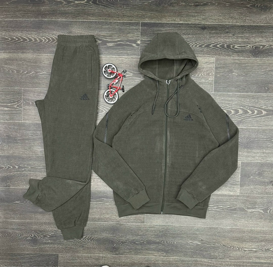 костюм на флисе,флисовые костюмы,костюм на флисе мужской,спортивные костюмы на флисе,спортивные костюм