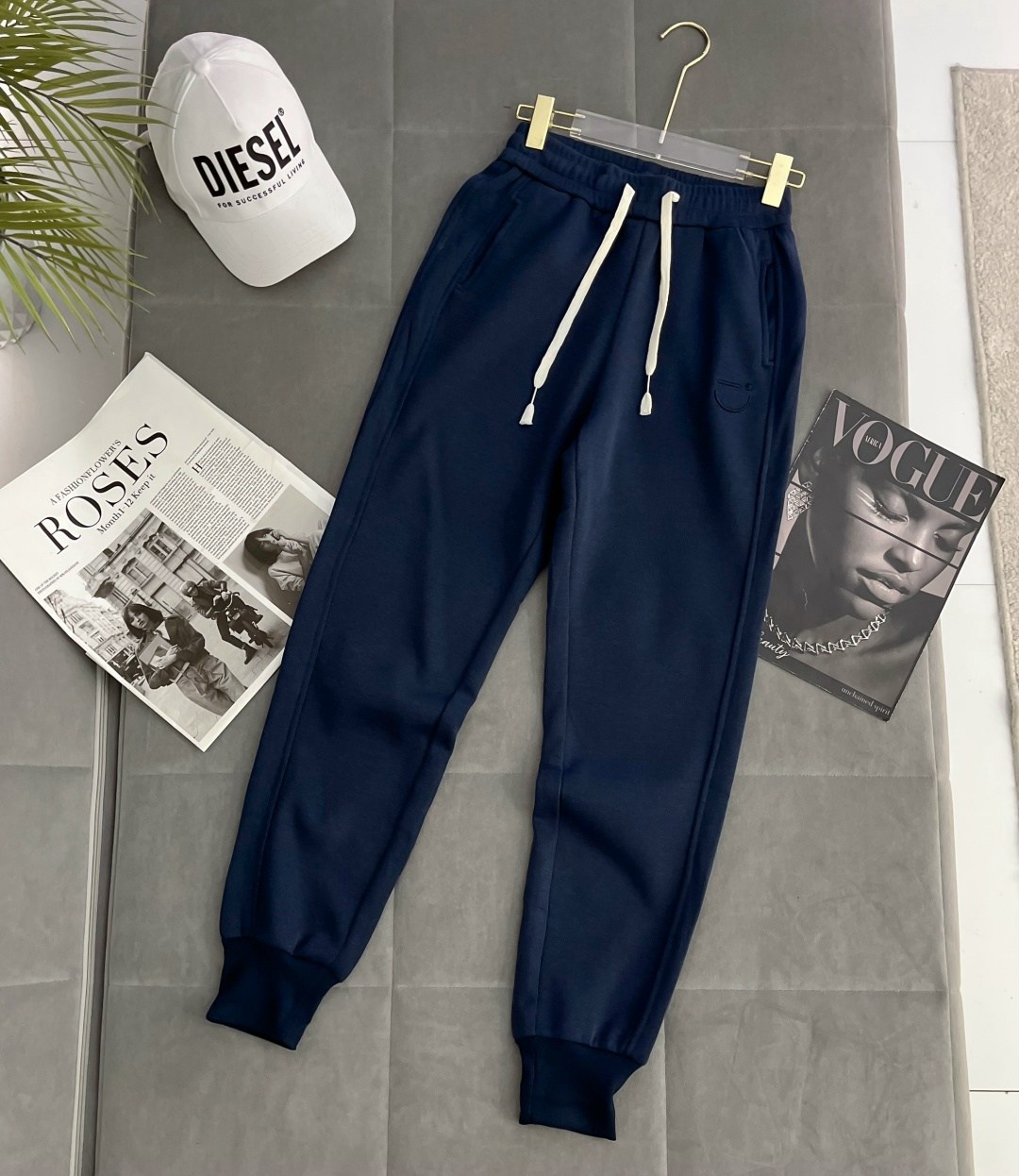 брюки джоггеры,спортивные брюки джоггеры,спортивные брюки,спортивные штаны,брюки спортивные женская