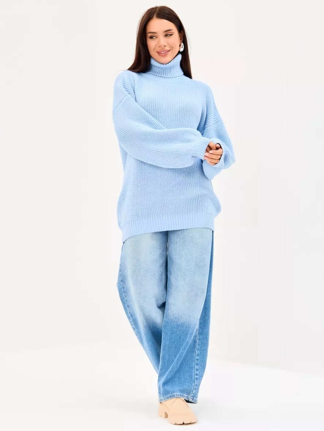 свитер оверсайз вязаный удлиненный,удлиненный свитер оверсайз,свитер оверсайз вязаный с горлом,свитер оверсайз вязаный,свитер оверсайз удлиненный джемпер вязаный