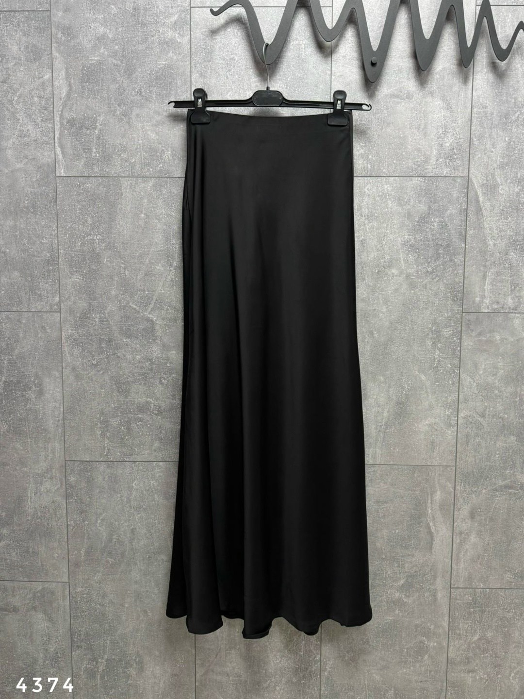 черная юбка в пол,стильные наряды,элегантные наряды,длинное черное платье
