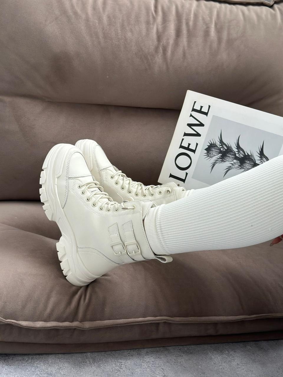 ,ботинки женские,ботинки женские белые,ботинки модные,белые ботинки