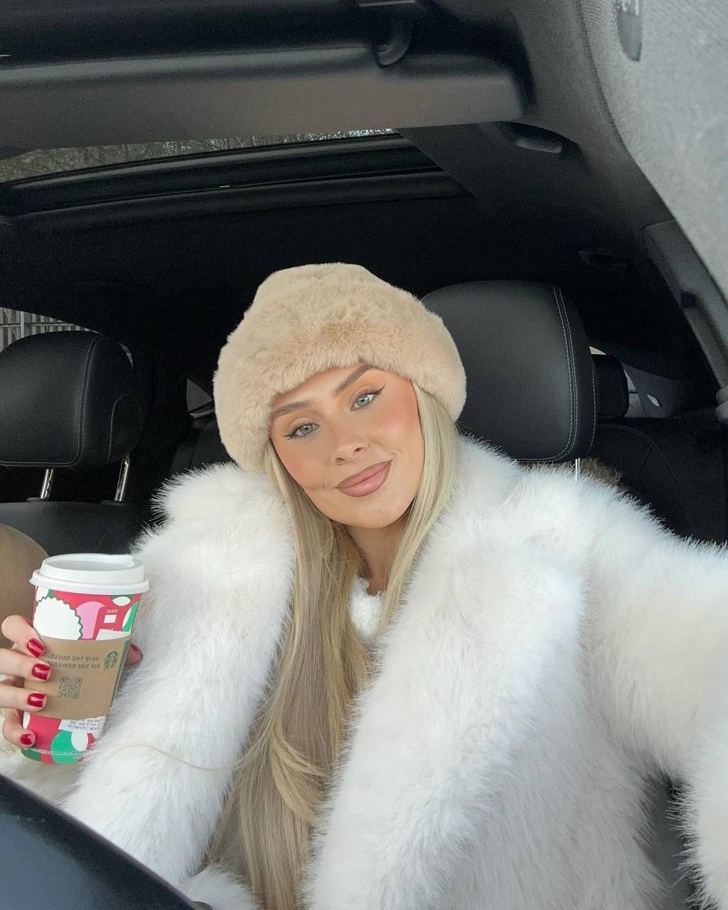 зимняя мода,девушка,мода зима,зимние наряды,зимний стиль