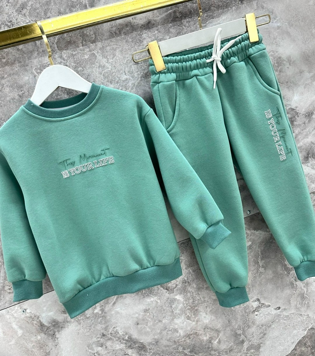костюм на флисе,свитшот и брюки,костюмы спортивные,спортивные костюмы для девочек,костюмы детские