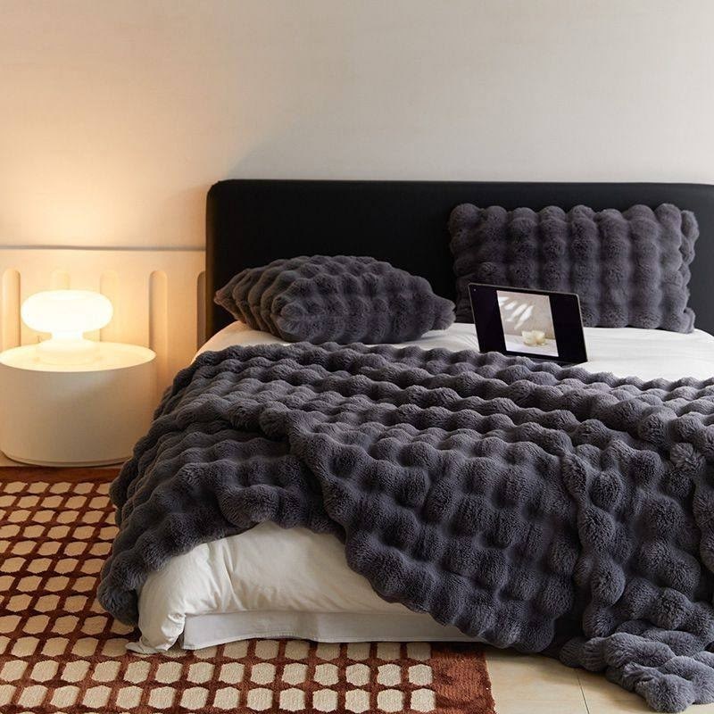 плед и покрывало,комплект постельного белья mency,плед покрывало евро,пледы,плед на кровати