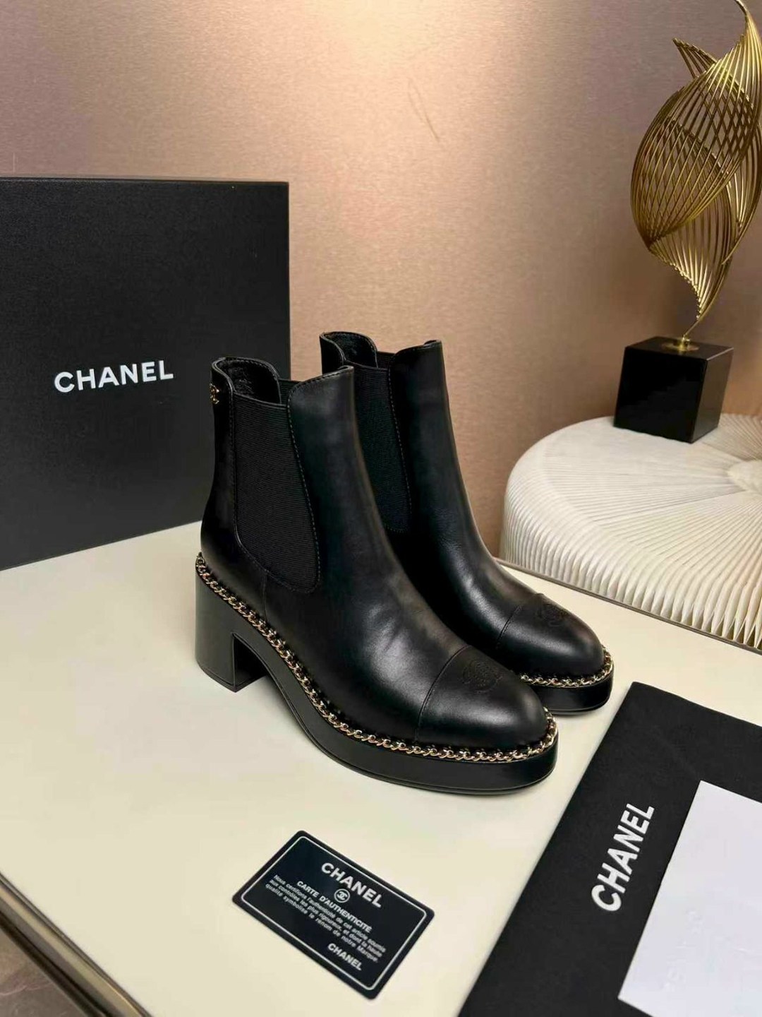 ,ботинки chanel,ботильоны chanel,сапоги chanel,шанель  женская