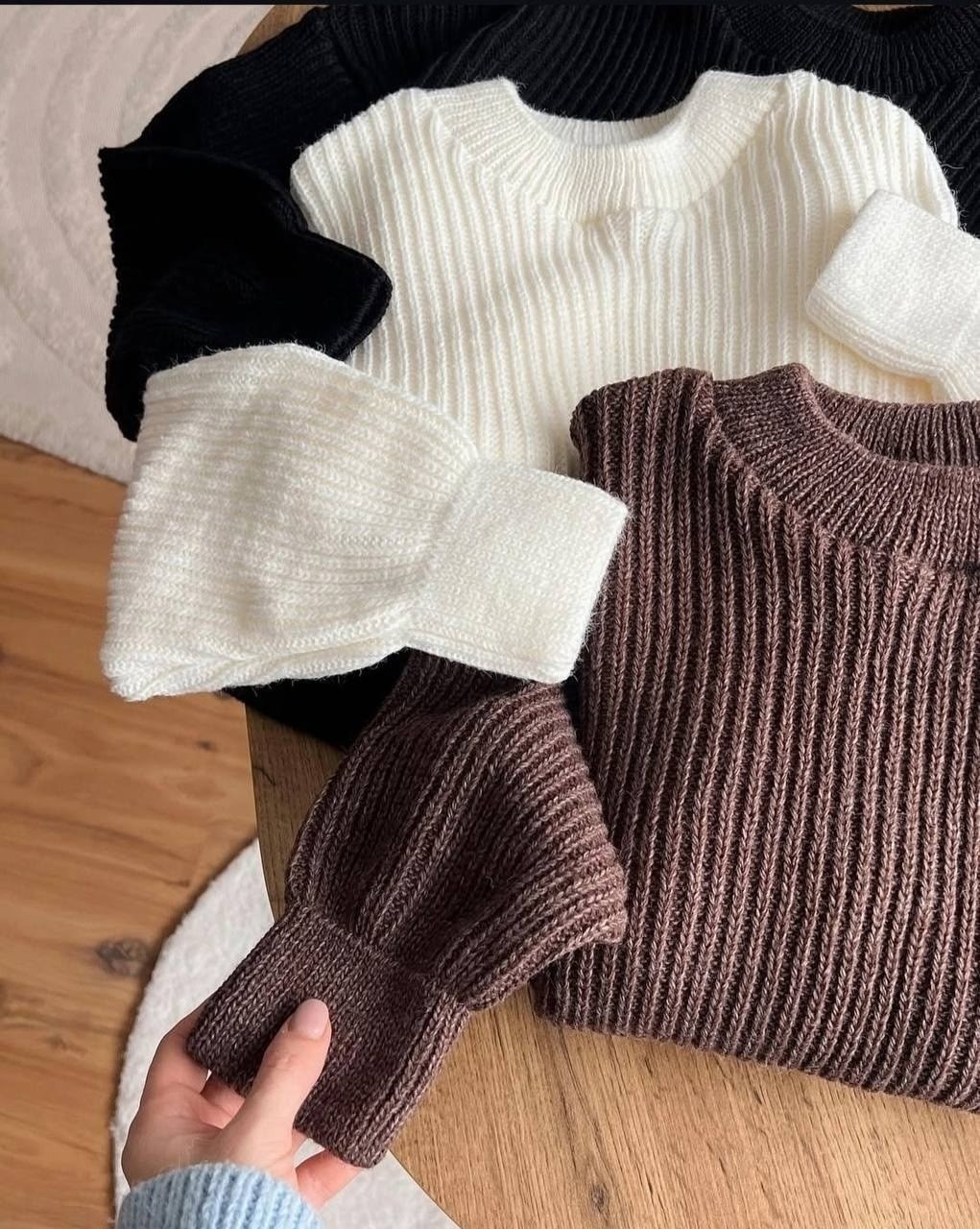 свитер серый оверсайз,свитер оверсайз джемпер,свитер крупной вязки,модные свитера,свитер оверсайз вязаный