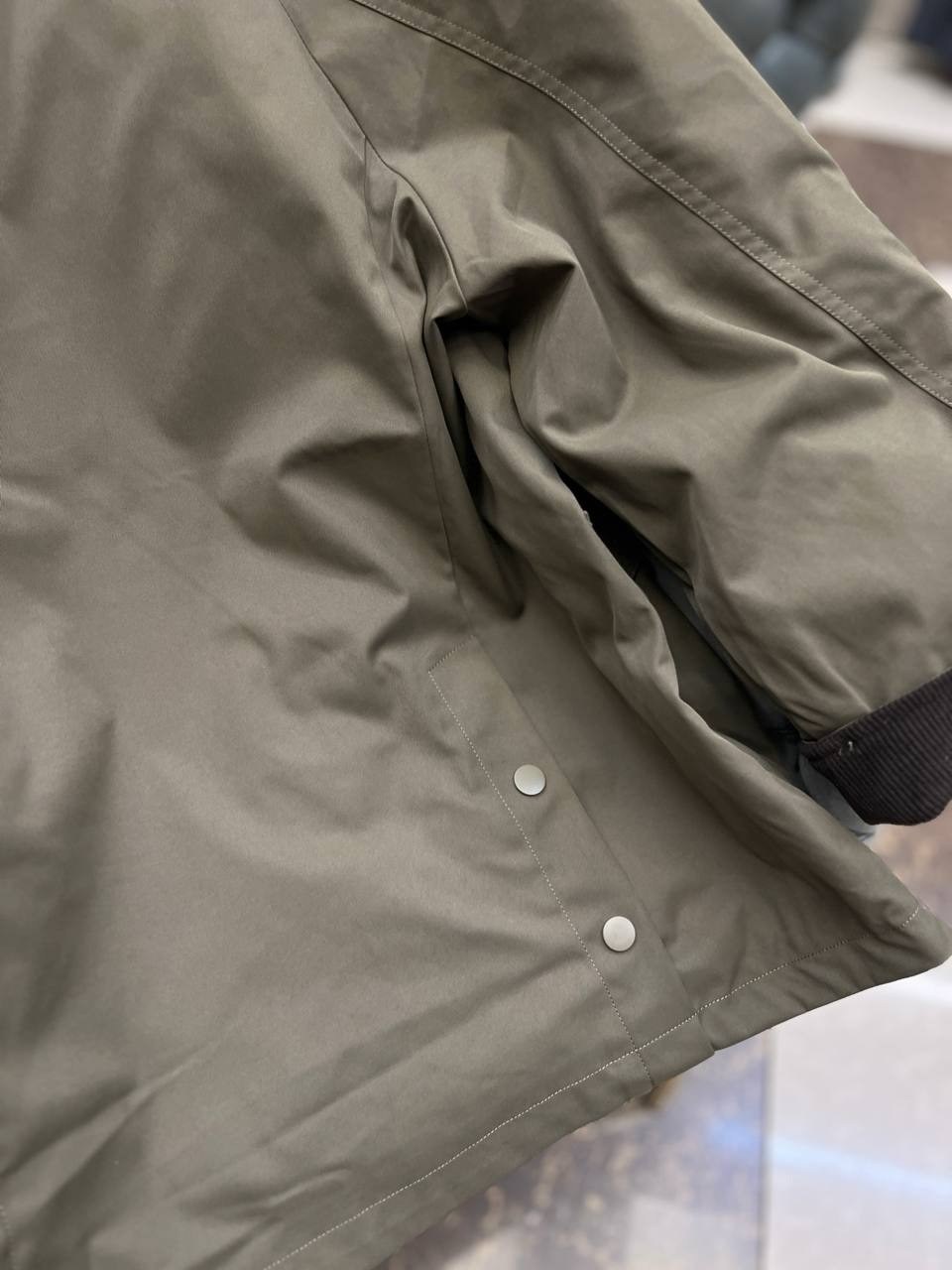 парка с натуральным мехом,парка женская с натуральным мехом,парка с мехом,зеленая парка с мехом,парка с меховым