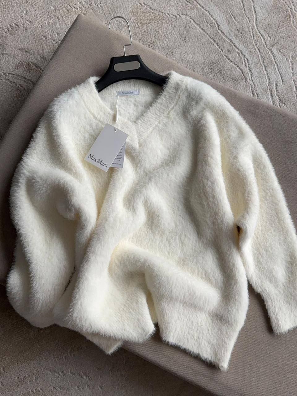 свитер пушистый,свитера женские,кашемировый свитер,свитер белый женский,мягкий свитер