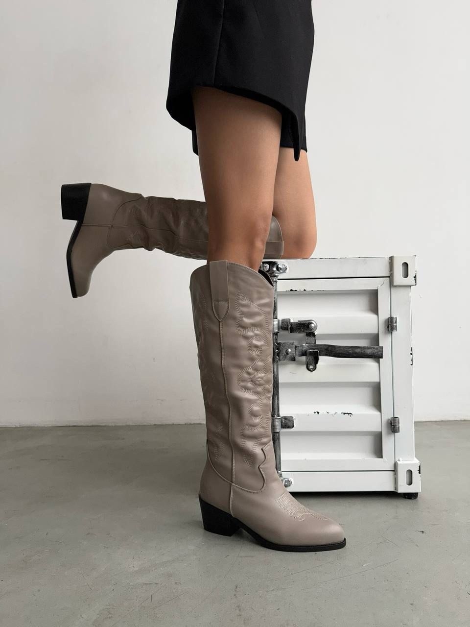 женские сапоги,сапоги казаки высокие,высокие сапоги,сапоги бежевые,сапоги женские казаки