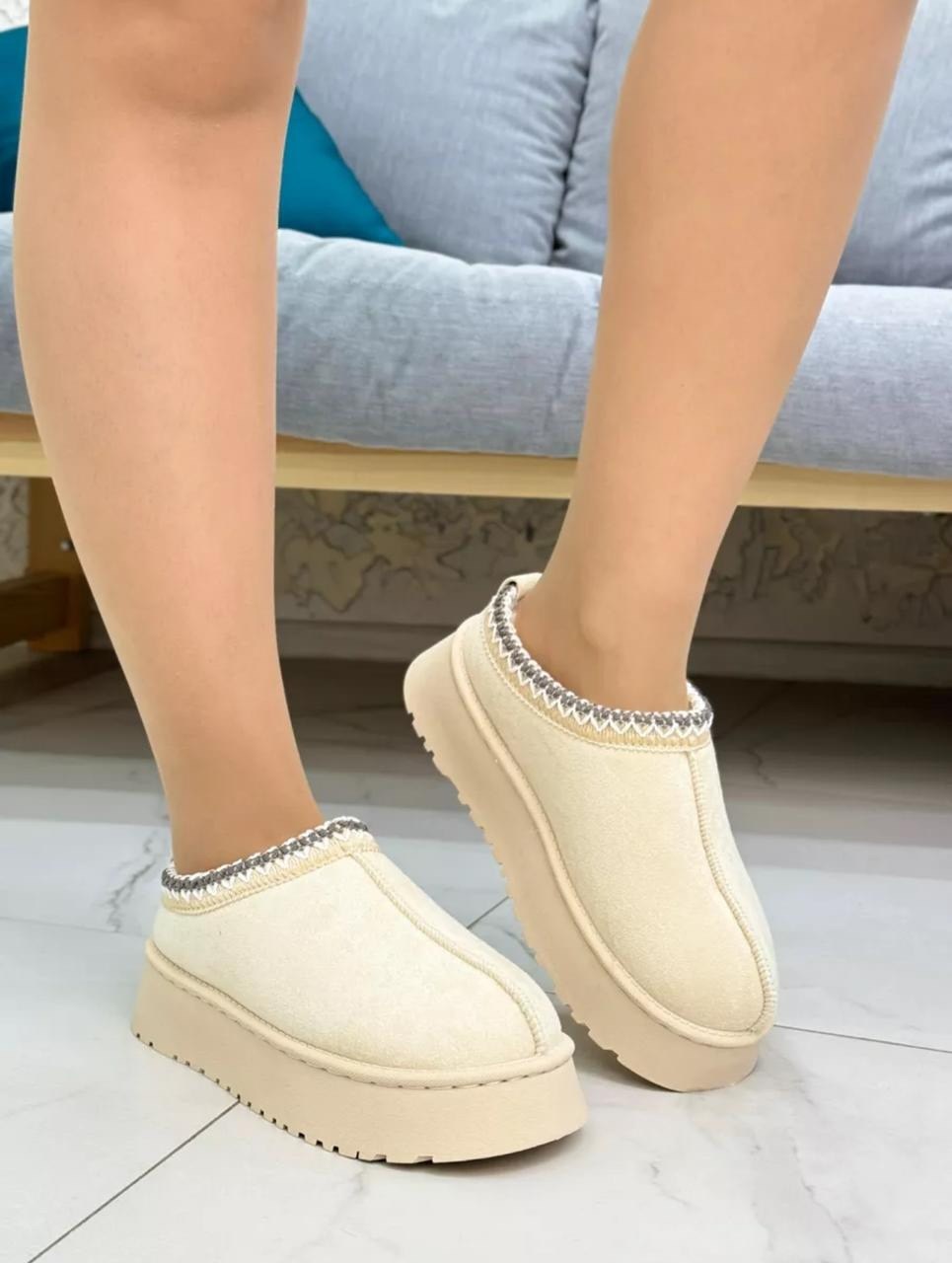 угги женские,, женская,женская  зимняя, теплая