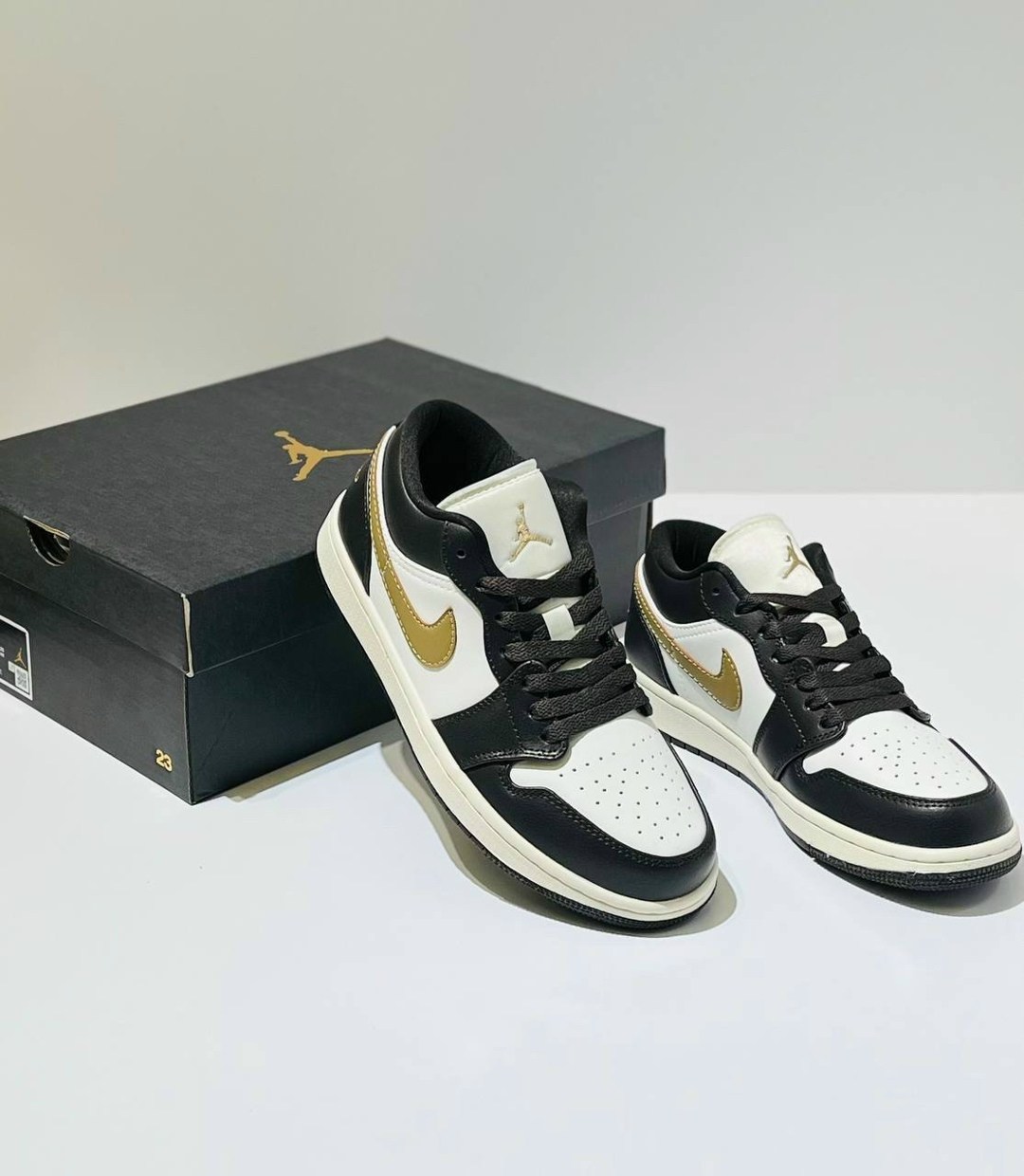 кроссовки nike air jordan 1 low,nike air jordan 1 low,jordan 1 low,air jordan 1 low,jordan 1 low gold toe