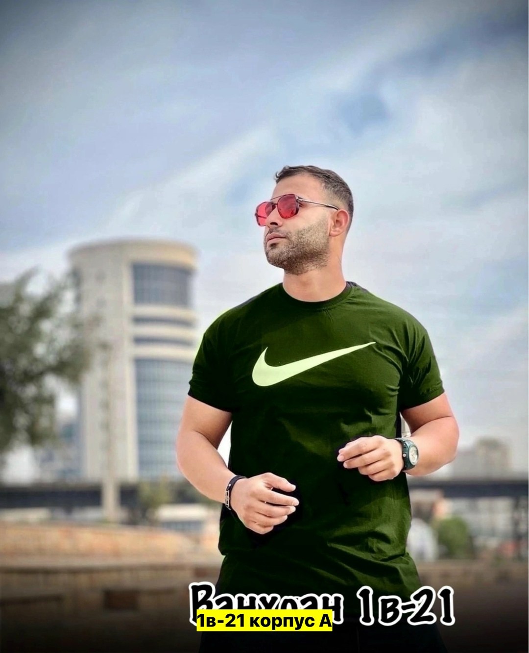 футболки мужские,мужская мода,костюмы спортивные мужские,футболки модные,светлая футболка мужская