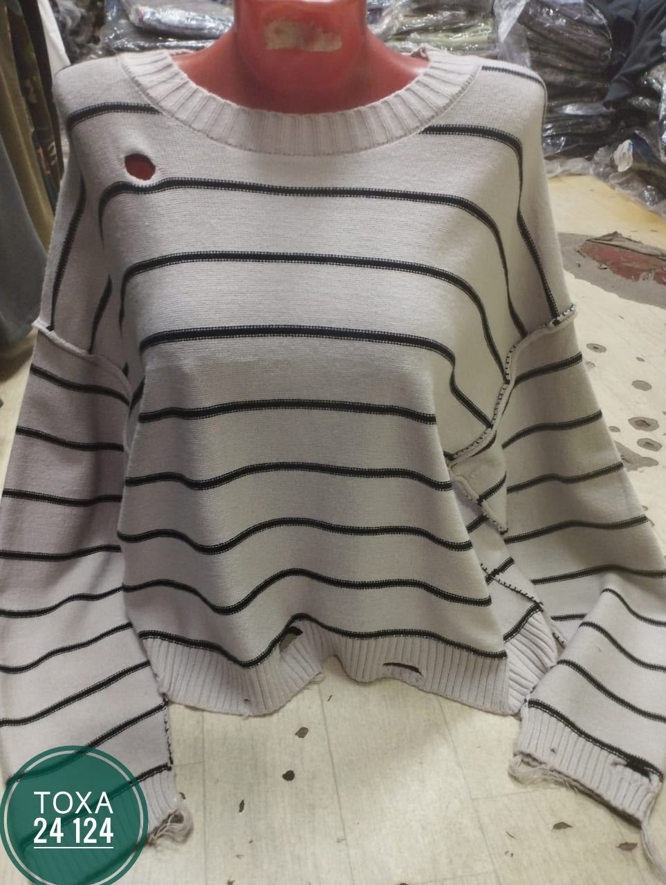 женский свитер,кофта женская,свитер женский кофта,модные свитера,свитер женский в полоску