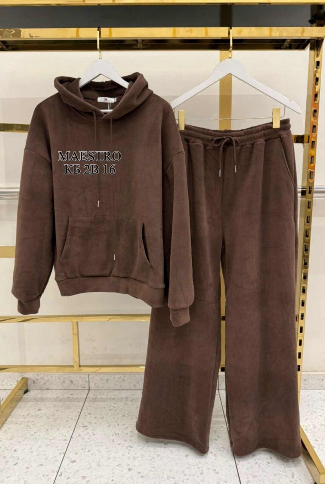 стильные костюмы,костюм на флисе,спортивные костюм,спортивные костюмы на флисе,женский спортивный костюм