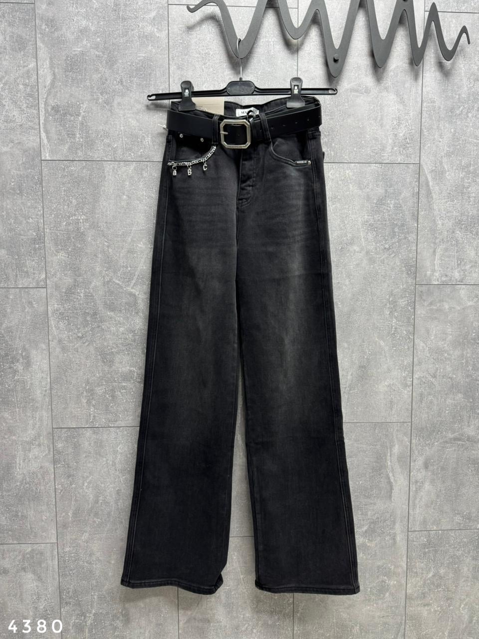 женские джинсы,брюки джинсы,модные джинсы,одежда джинсы,джинсах