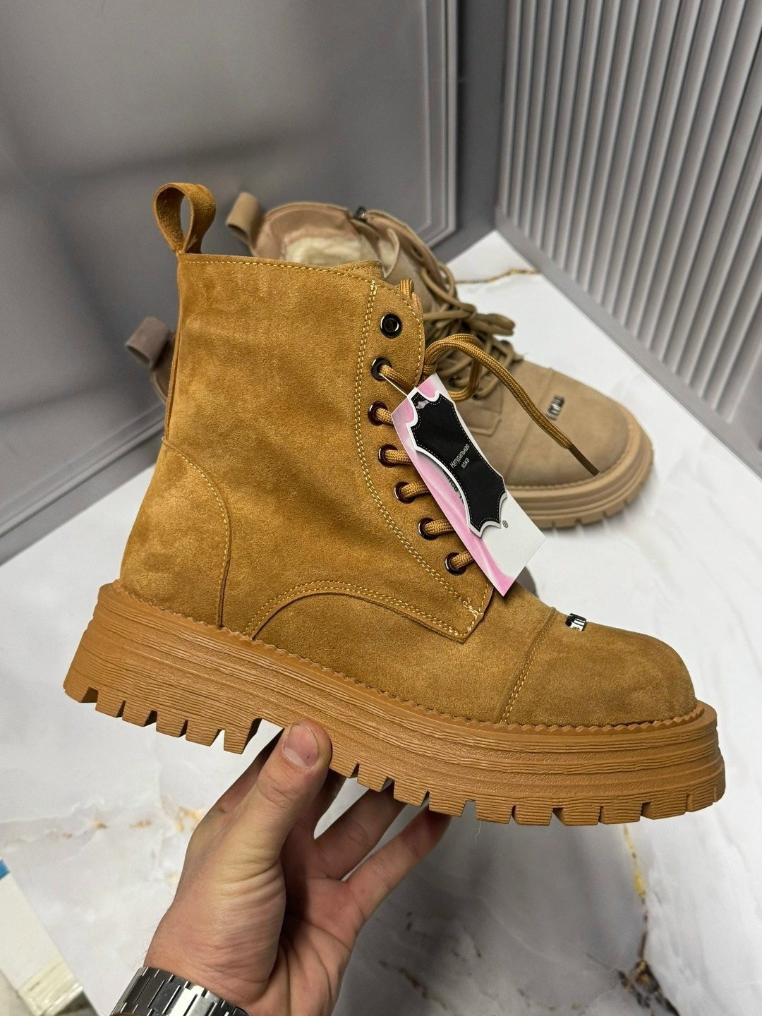 ботинки женские,,ботинка женские зимние,модные ботинки,зимняя женская