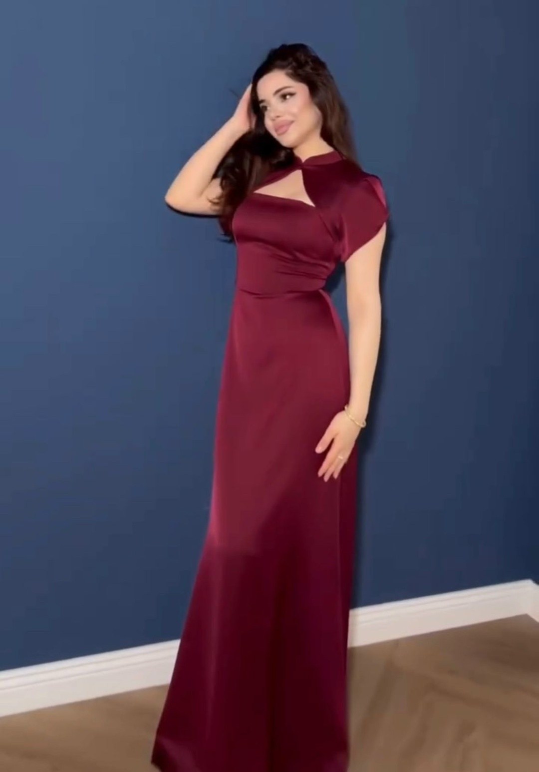 элегантные платья,бордовое платье вечернее,атласные платья,вечернее платье,платье бордовое