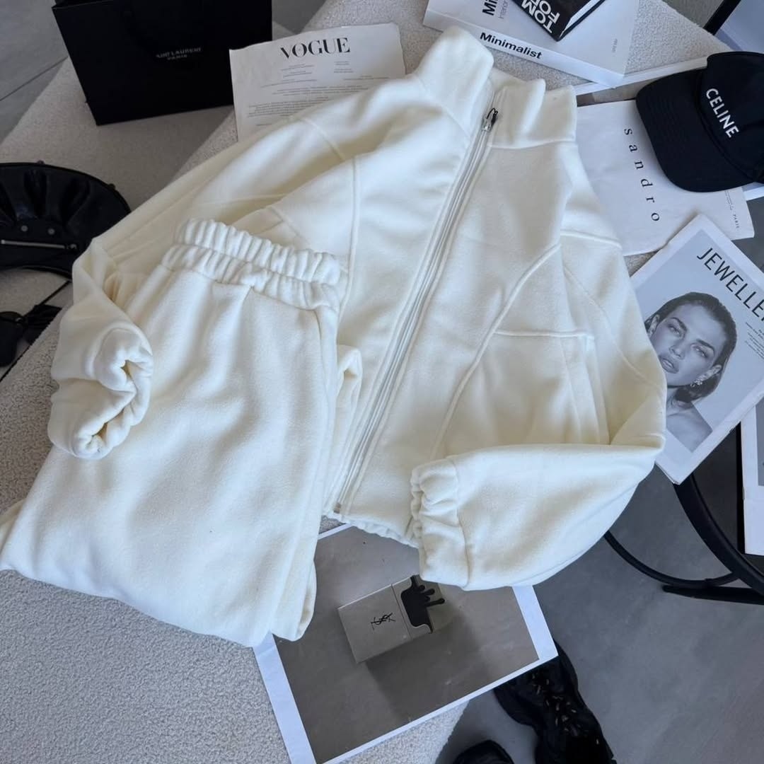 костюмы спортивные женские,костюм на флисе,спортивные костюм,cпортивный костюм женский на флисе,костюм на флисе женский