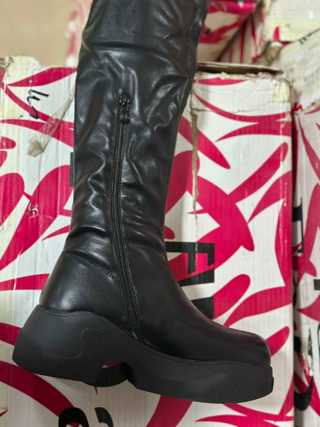 ботфорты женские,демисезонные ботфорты,,сапоги ботфорты,белые ботфорты