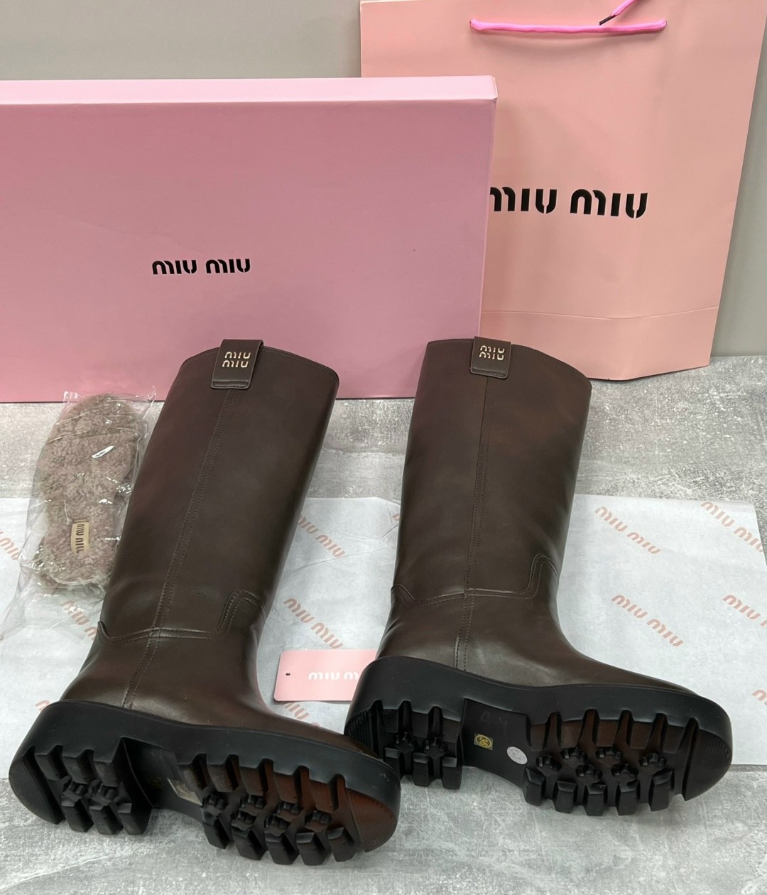 женские сапоги,,сапоги высокие,сапоги celine,зимние женские сапоги