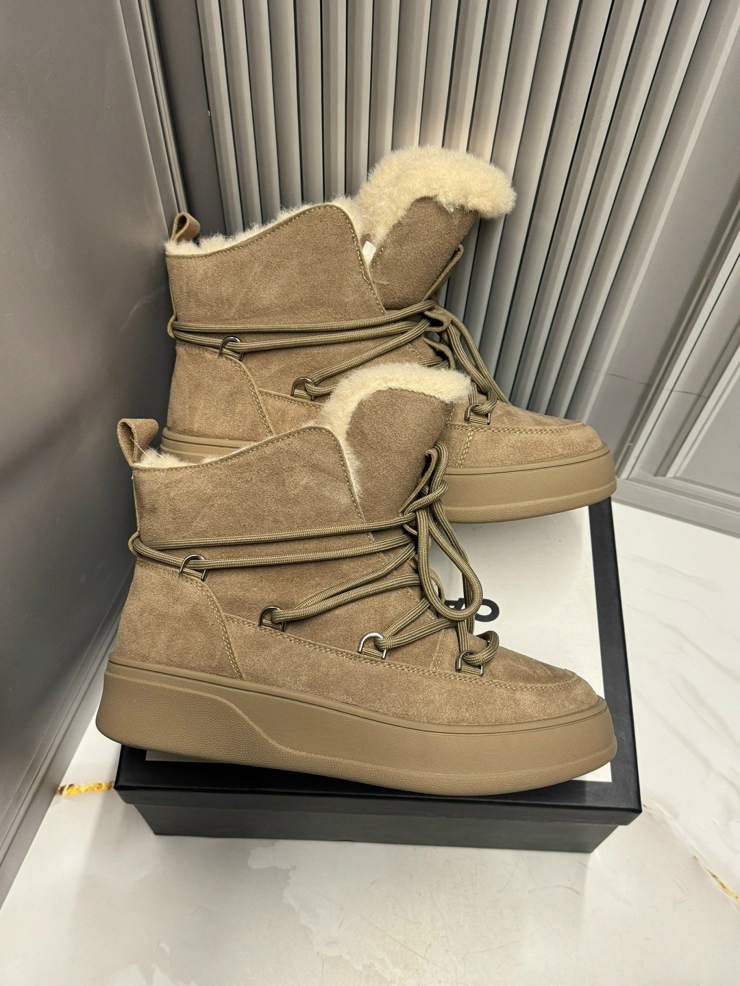 угги женские,,женская зимняя ,зимняя ,ботинка женские зимние