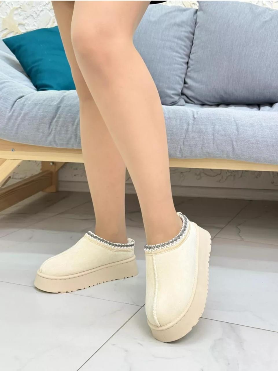 угги женские,, женская,женская  зимняя, теплая