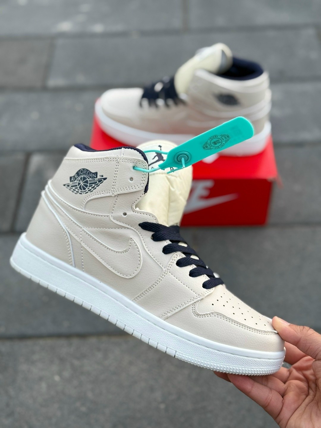 nike air jordan 1 retro high og,кроссовки nike air jordan 1 retro high og,nike air jordan 1,кроссовки nike air jordan 1 retro high,nike air jordan 1 бело черные