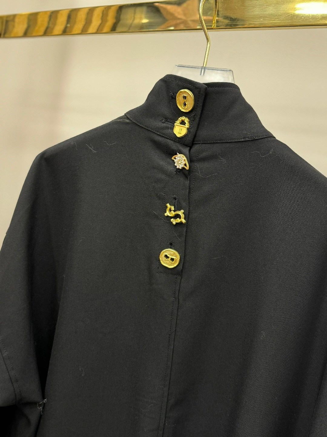 черное платье рубашка,стильное платье,платье прямого кроя,модели платьев,платье идеальное