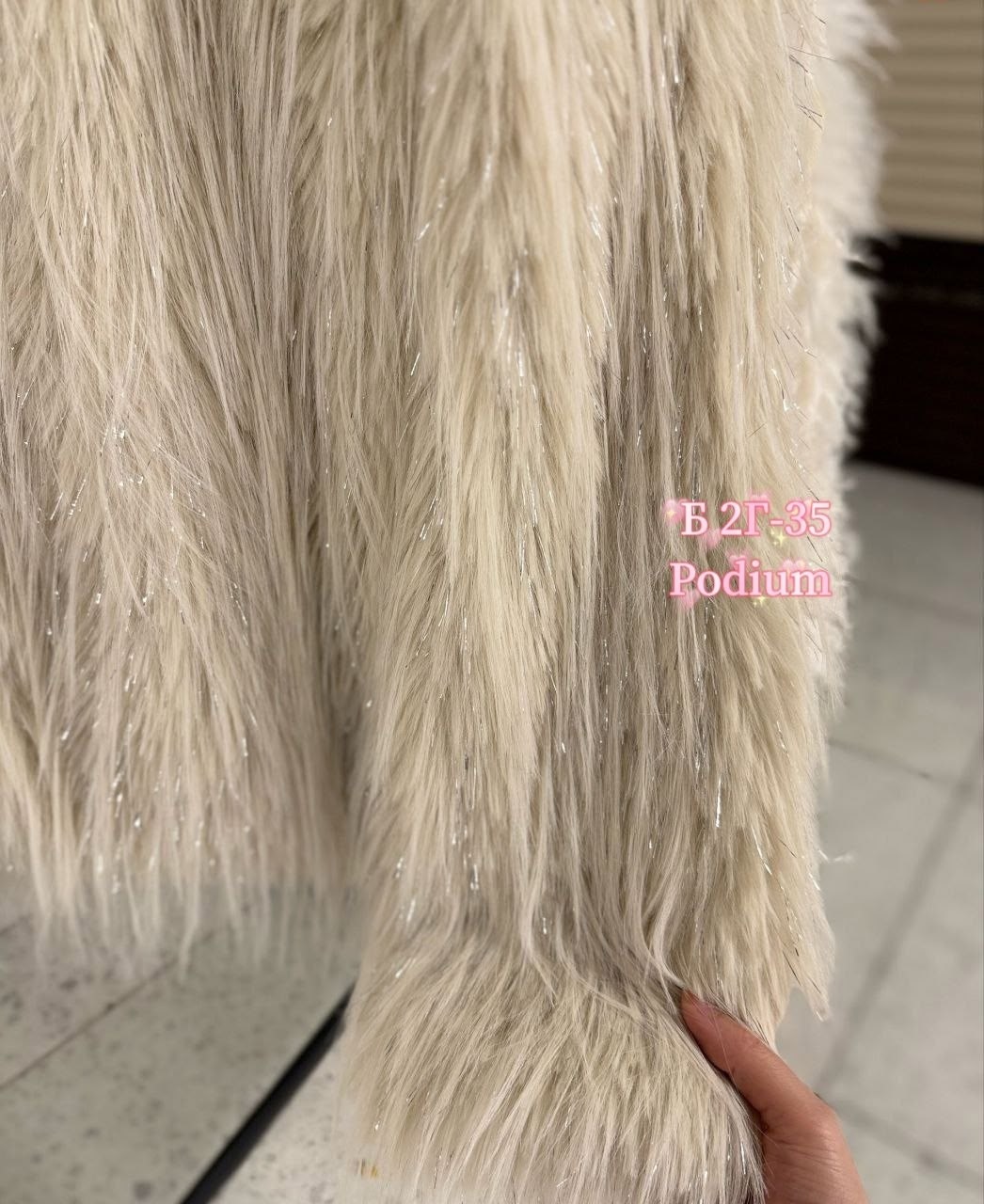 шуба искусственная,женская куртка,шубка,меховая куртка,пушистое пальто