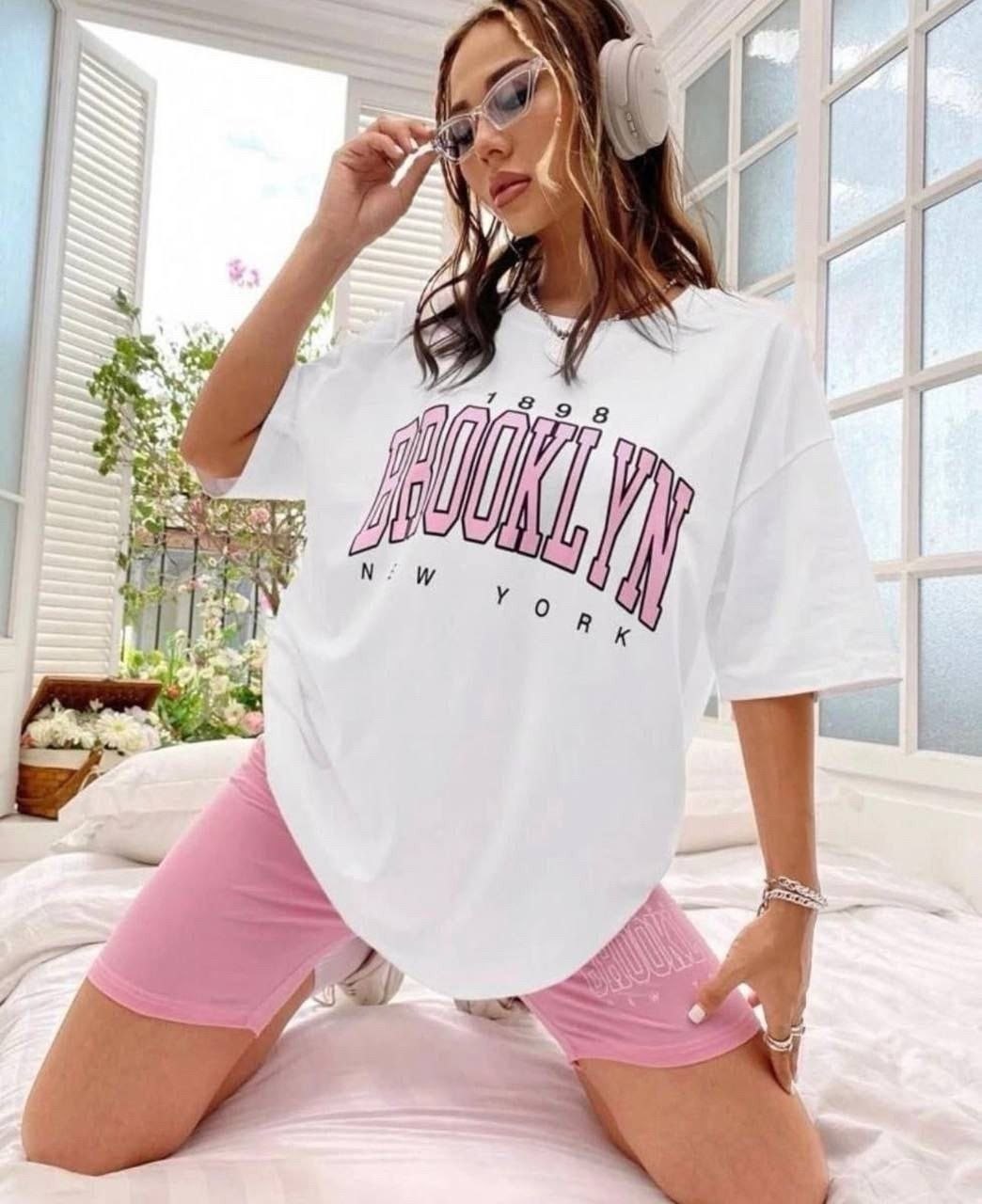 футболки женская оверсайз,костюм с велосипедками,футболка женская оверсайз в стиле,белая футболка оверсайз,футболки оверсайз