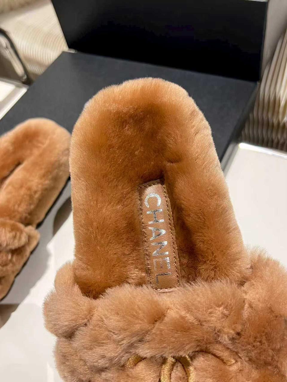 меховые тапочки,тапочки женские,тапочки модные,меховые тапки,домашние тапочки женские