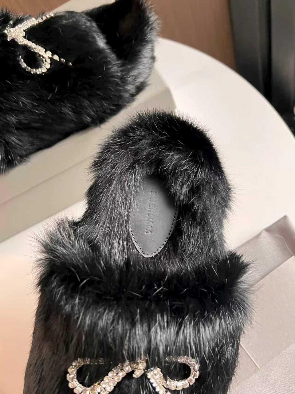 шлепки с мехом,меховые тапочки на платформе,тапочки с мехом,шлепанцы меховые,женские меховые