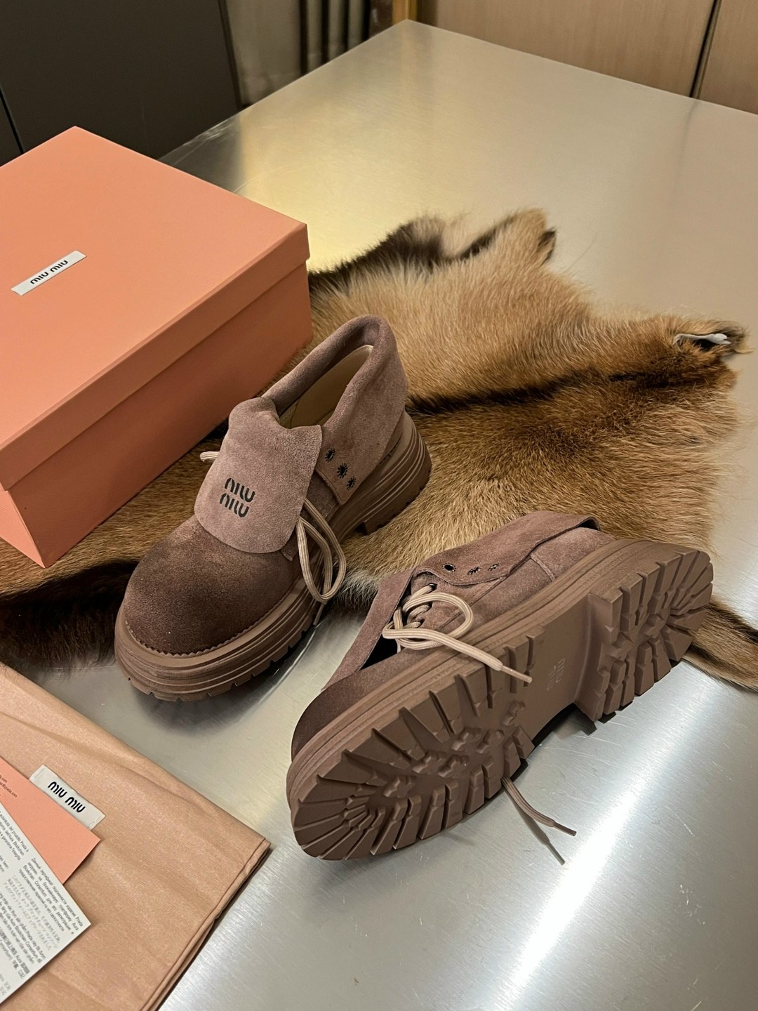 ботинки miu miu,ботинки миу миу,,ботинки замшевые,ботинки женские
