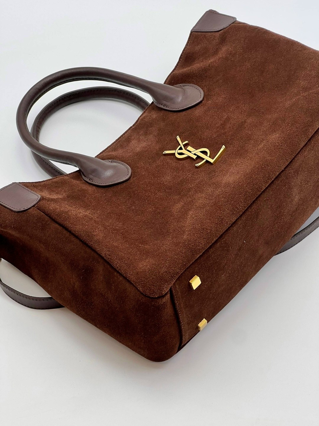 сумки yves saint laurent,замшевые сумки,сумка женская yves saint laurent,сумка женская ysl,женская замшевая сумка