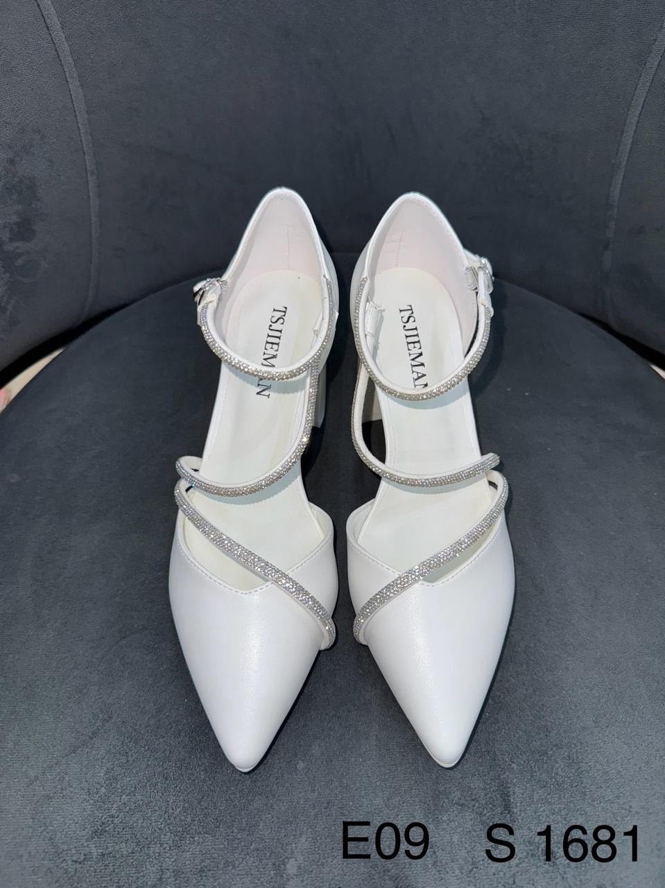 женский туфли,туфли с ремешками,туфли женские на каблуках,туфли ,туфли лодочка