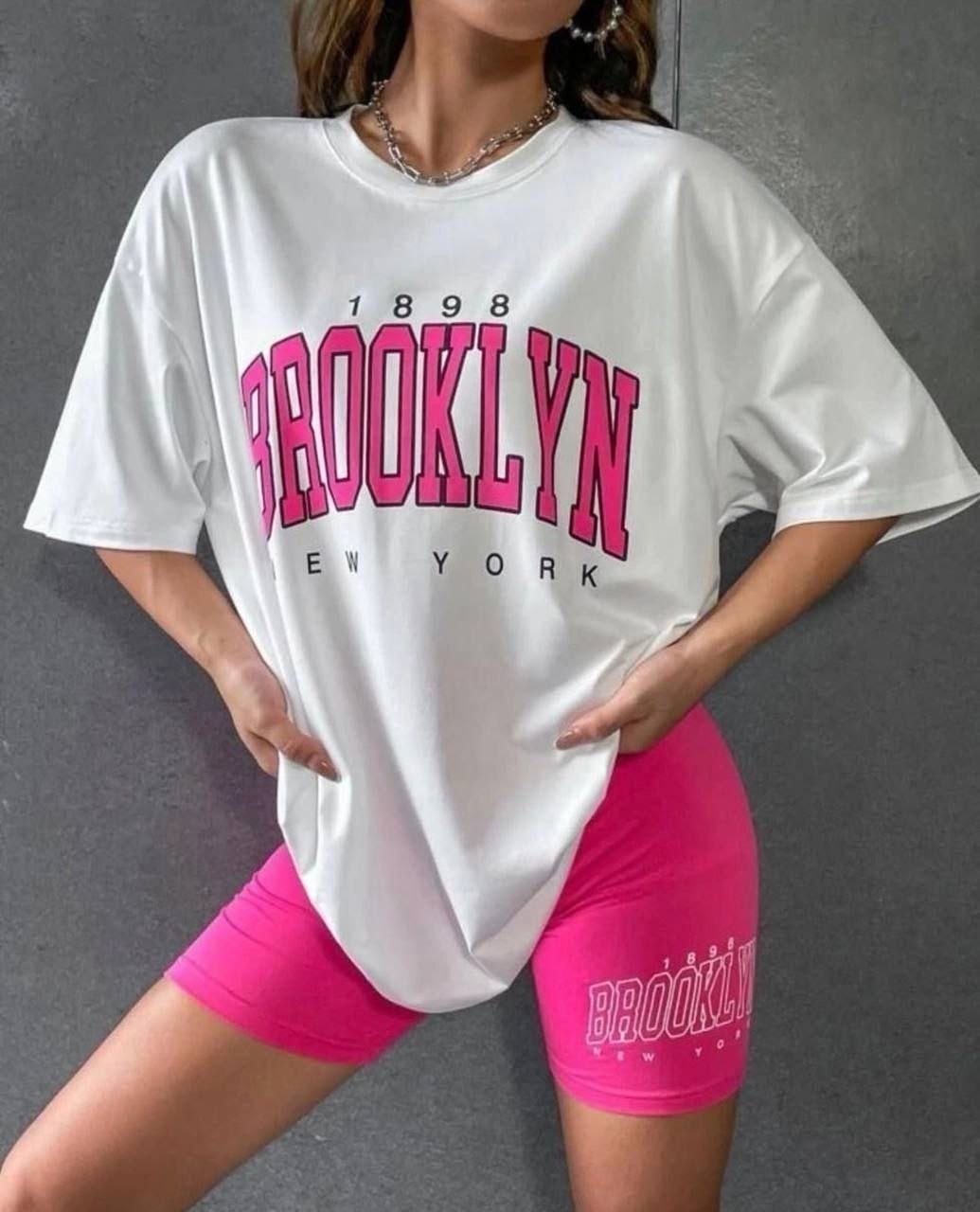 футболки женская оверсайз,костюм с велосипедками,футболка женская оверсайз в стиле,белая футболка оверсайз,футболки оверсайз