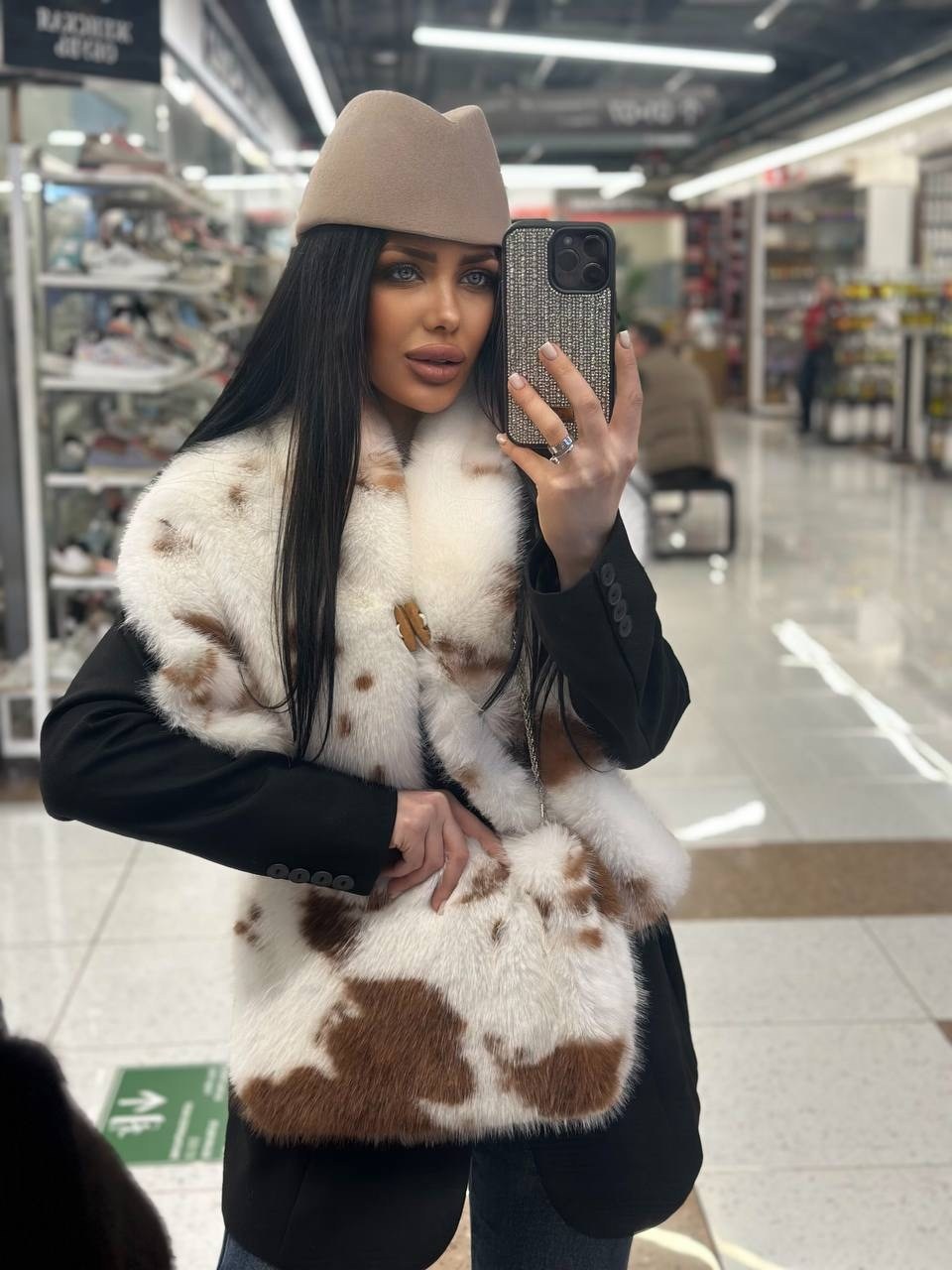 шуба стиль,куртка с мехом,девушка,модная шуба,куртка
