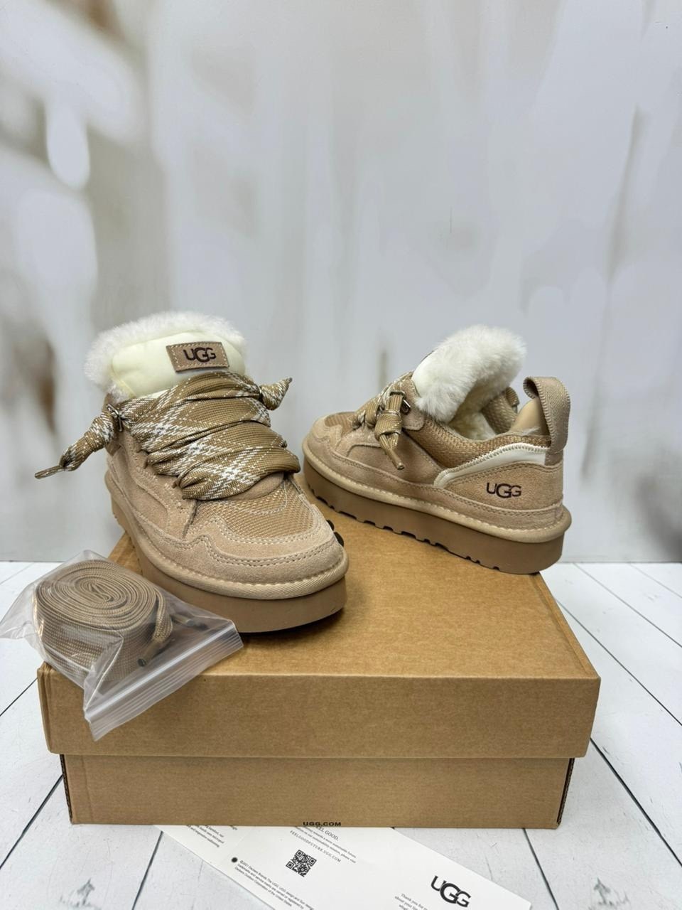 ,кроссовки ugg,зимняя ,угги кроссовки,кроссовки ugg женские