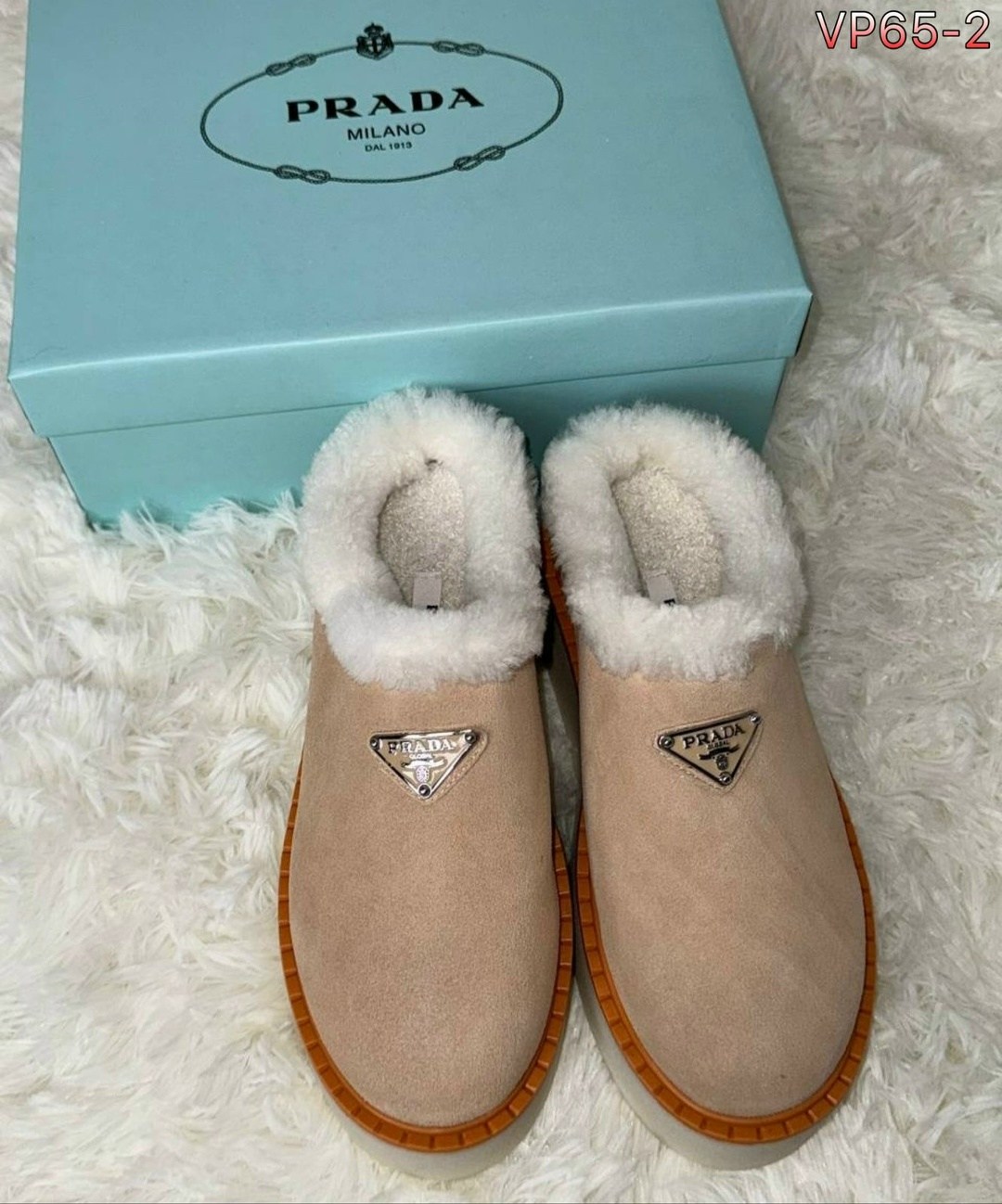 ,угги женские,женская ,тапки меховые,белые тапочки