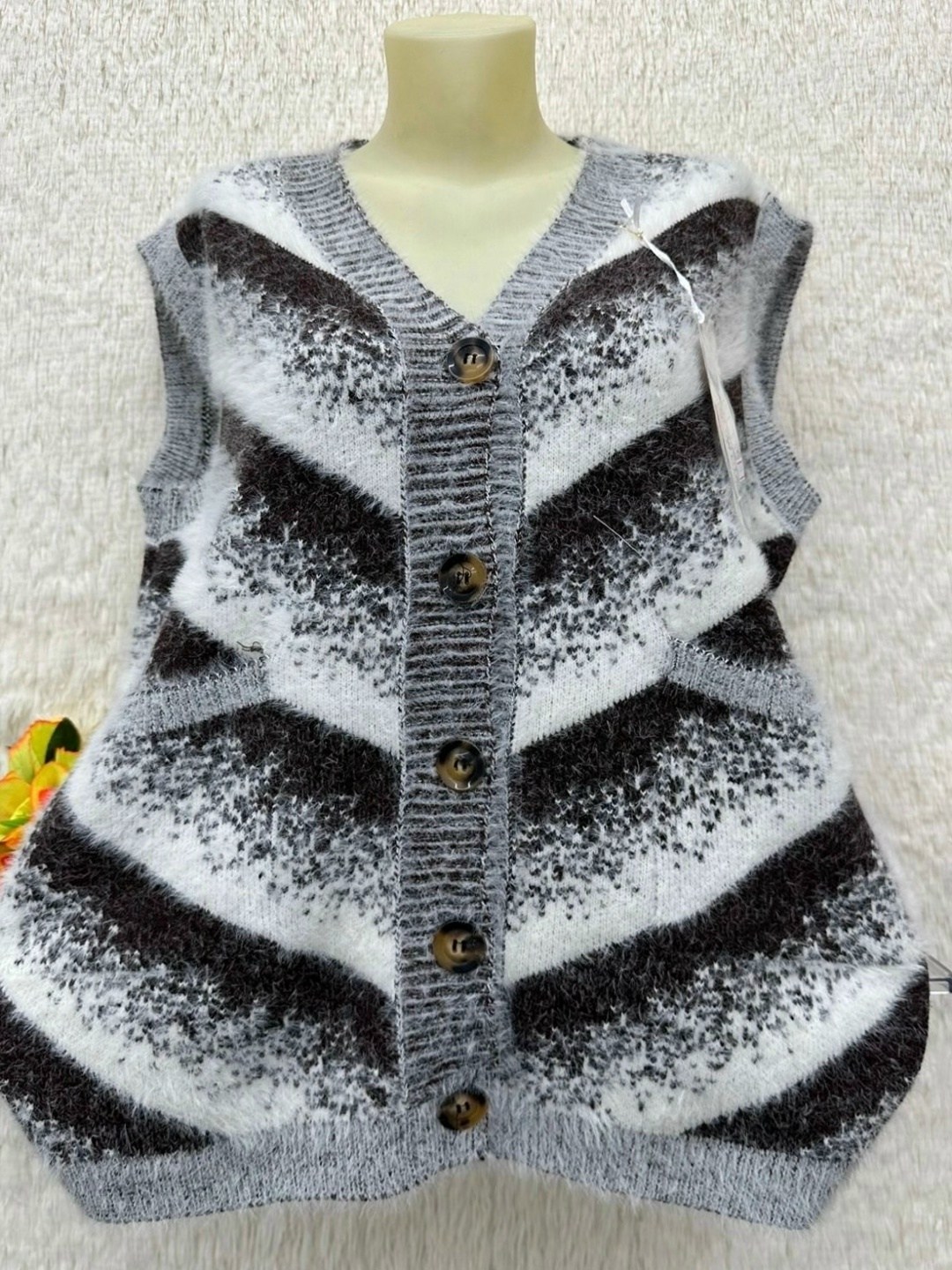 жилетки оптом,жилет вязаный женский,жилет вязаный,жилетка женская,теплый жилет
