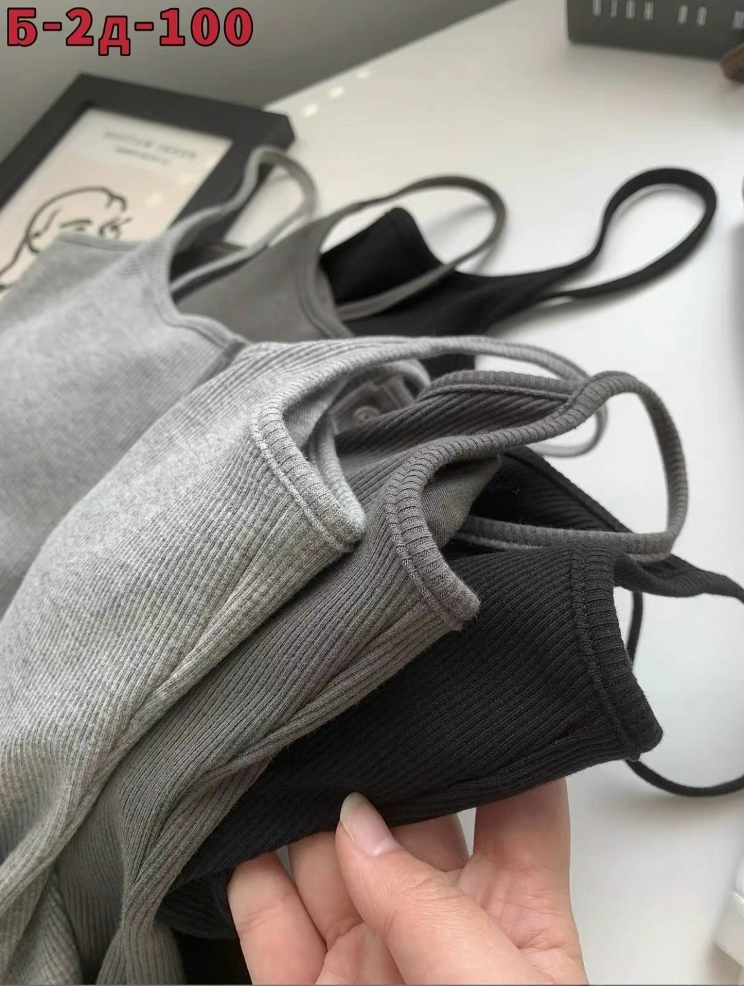 топ женский трикотажный,топ женская майка,топ женский,майка женская,женский топ на бретелях