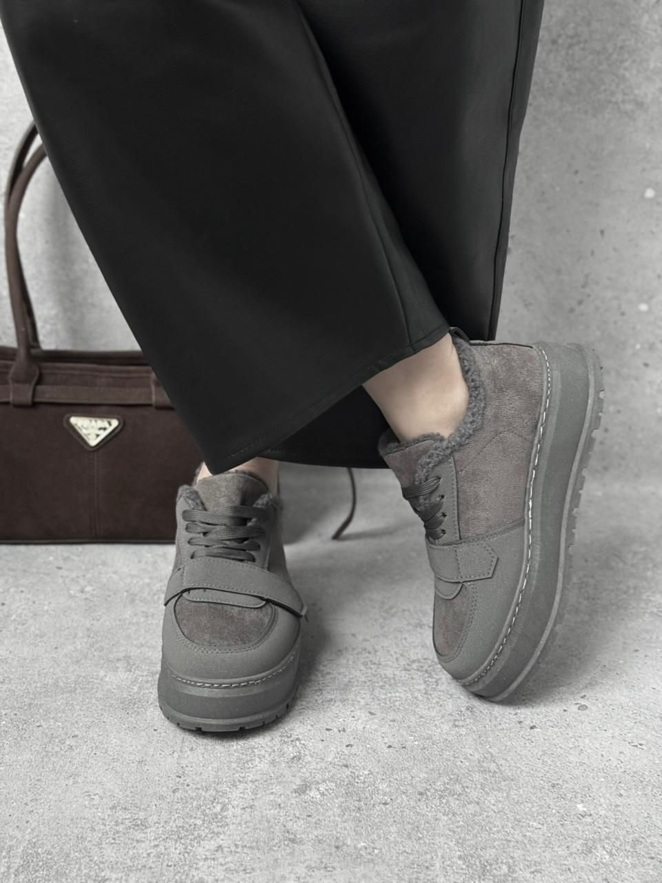 ,кроссовки женскиe,женская ,кроссовки замшевые,обуви